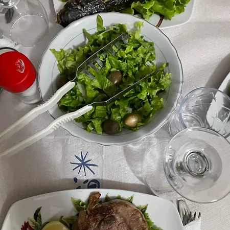 Irvin 招待所 *